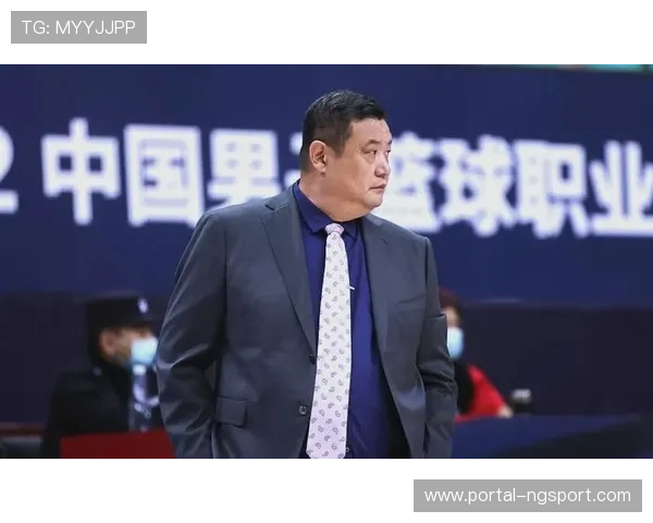 教练市场流动活跃，大学与职业篮球界人才交流频繁